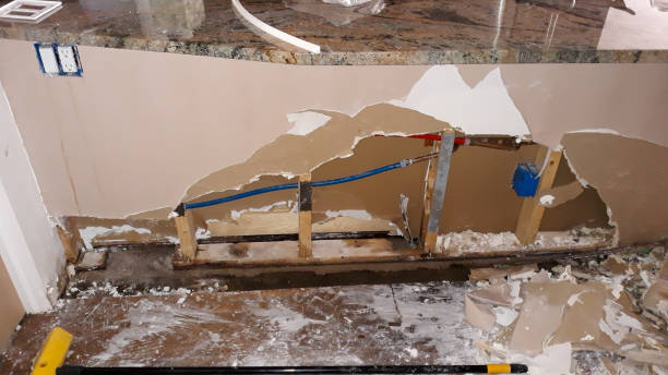 Best Water damage mitigation services  in Medfd, OR